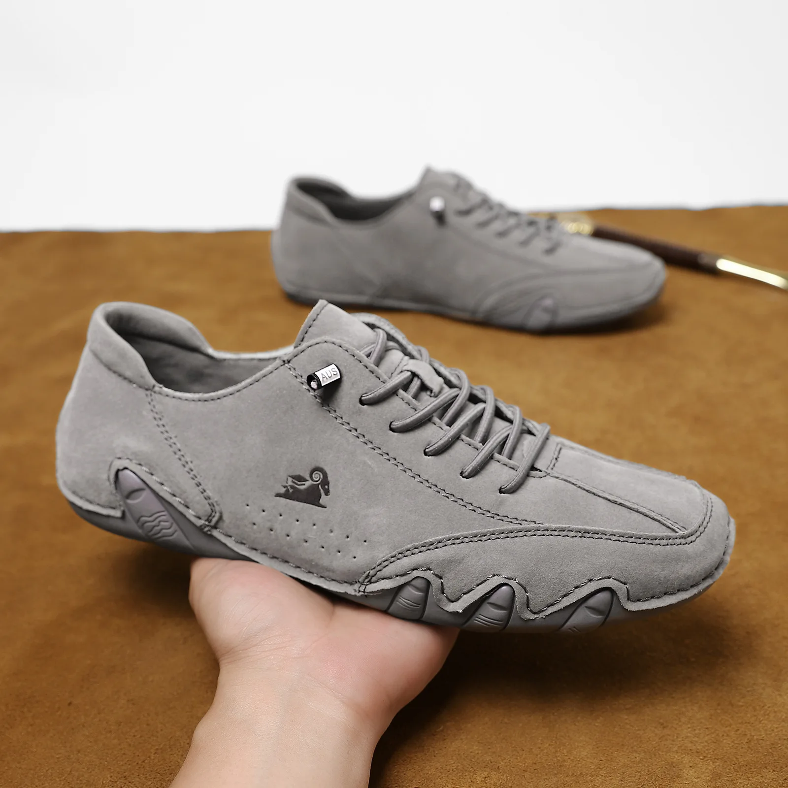 Men Formal Wear Brands - Deslizamento casual masculino em mocassins de